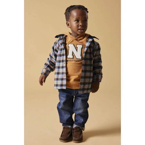 Name it MINI hoodie NMMKONRAD met printopdruk en 3D applicatie karamel Sweater Bruin 122 128