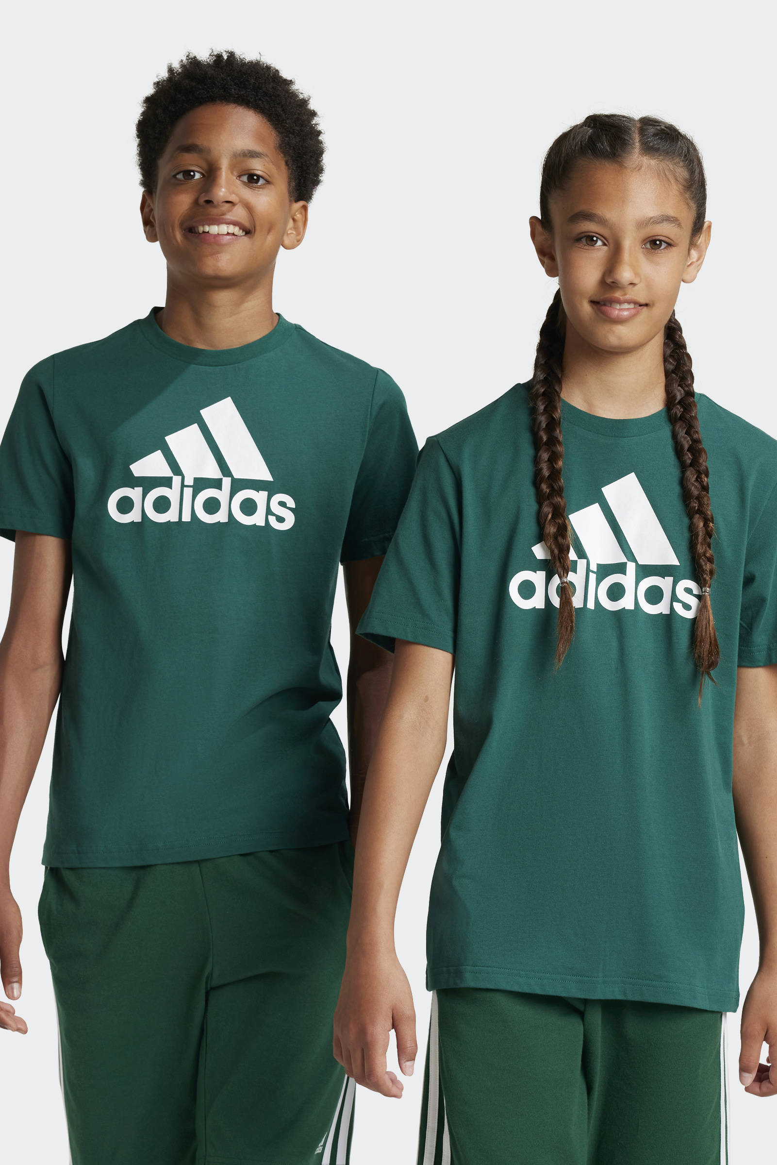 adidas Sportswear T-shirt met logo groen/wit | kleertjes.com