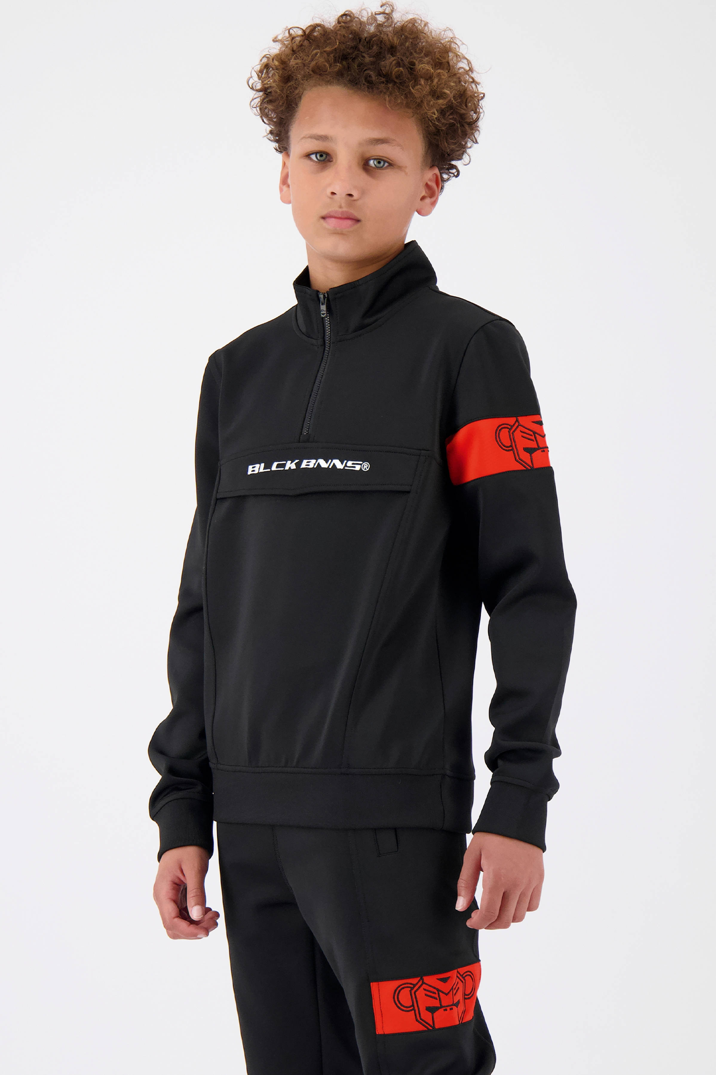 BLACK BANANAS sweater JR. COMMANDER TRACKTOP met contrastbies en borduursels zwart rood kleertjes