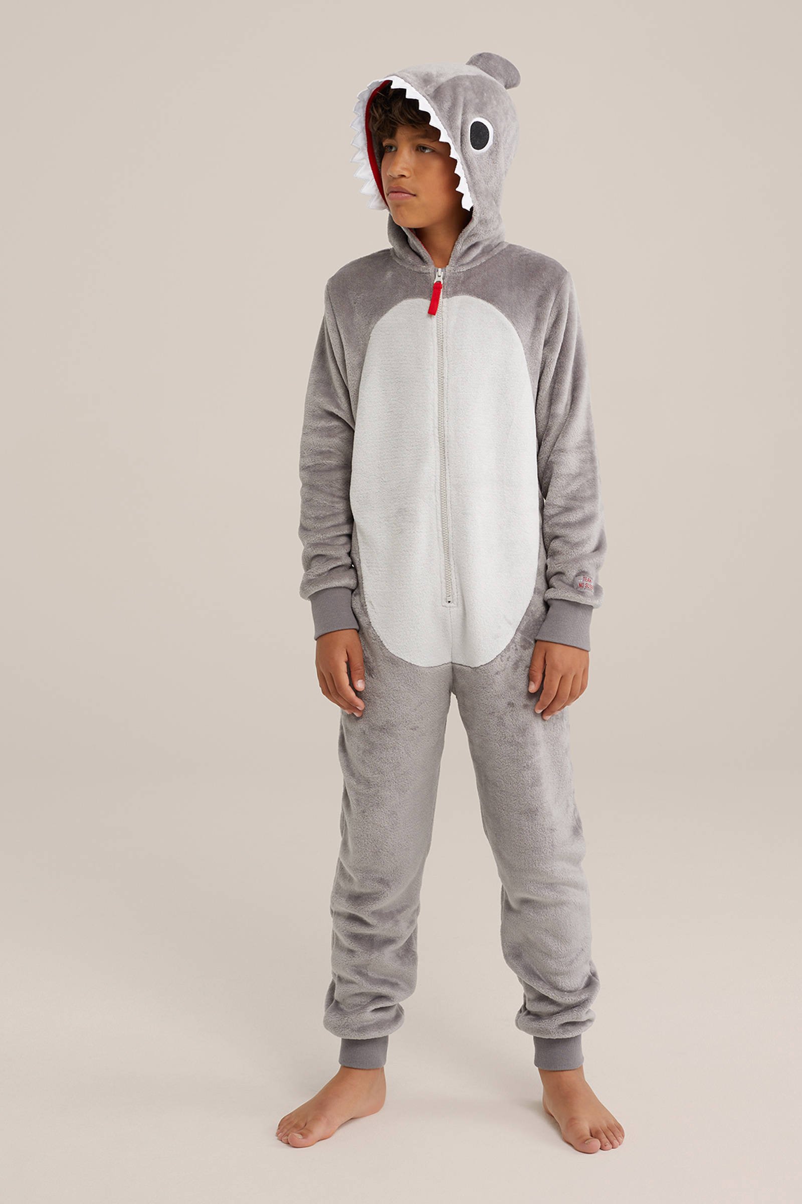 WE Fashion onesie haai kopen Morgen in huis kleertjes