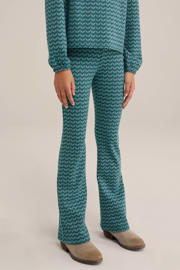 thumbnail: WE Fashion flared broek met all over print groen/wit