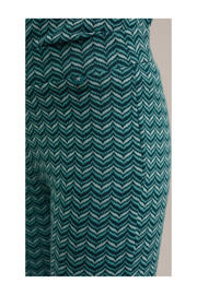 thumbnail: WE Fashion flared broek met all over print groen/wit