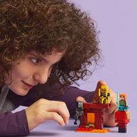 thumbnail: LEGO Minecraft De lavastrijd in de Nether speelgoed voor kinderen 21266