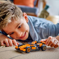 thumbnail: LEGO City F1® coureur met McLaren racewagen 60442