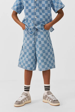 denim short Bobby met checkerboard print blauw