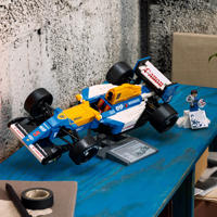 thumbnail: LEGO Icons Williams Racing FW14B en Nigel Mansell 10353