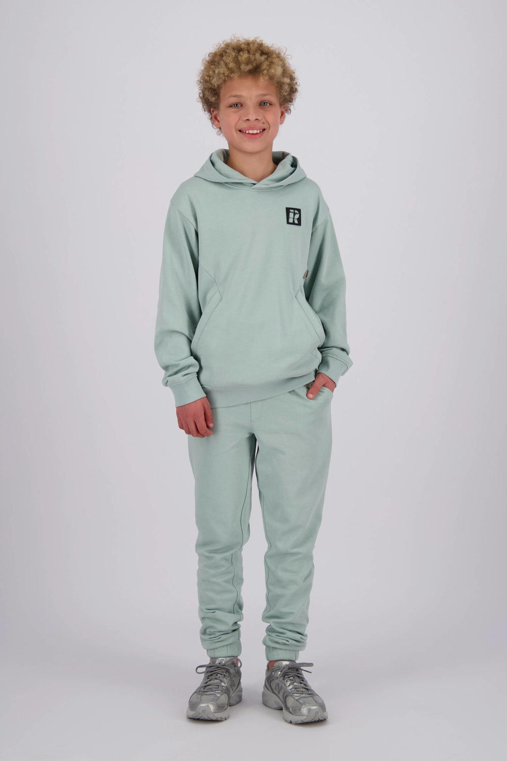 Grijze jongens Raizzed hoodie van sweat materiaal met effen, lange mouwen, capuchon en geribde boorden
