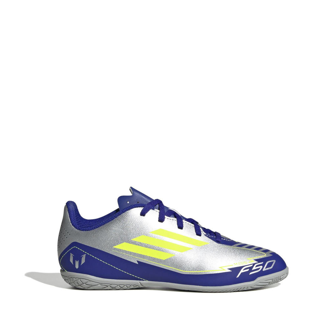 Zilver, metallic, kobaltblauw en gele jongens en meisjes adidas Performance F50 Club Messi Junior zaalvoetbalschoenen van pu/voering: mesh/voetbed: eva met veters