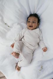 thumbnail: A Tiny Story fijn gebreide baby muts ecru