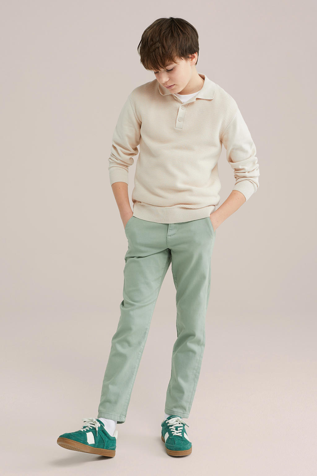 WE Fashion slim chino lichtgroen