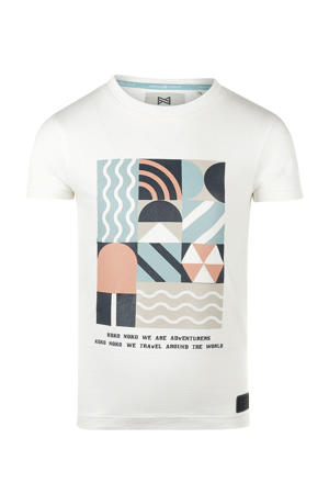t-shirt wit