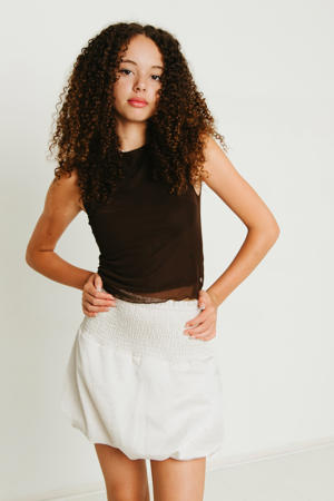 mouwloze top bruin