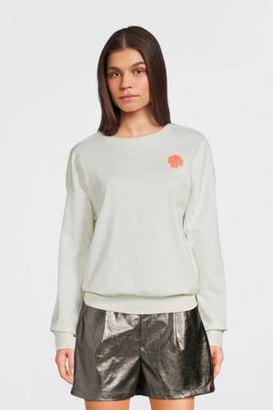 sweater wit met pailletten