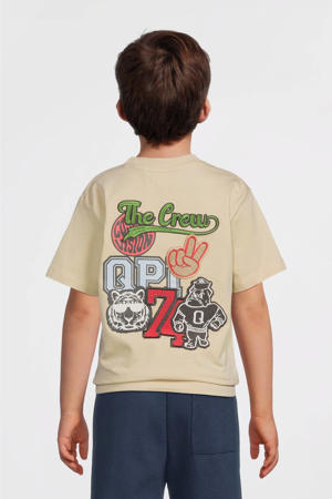 t-shirt beige