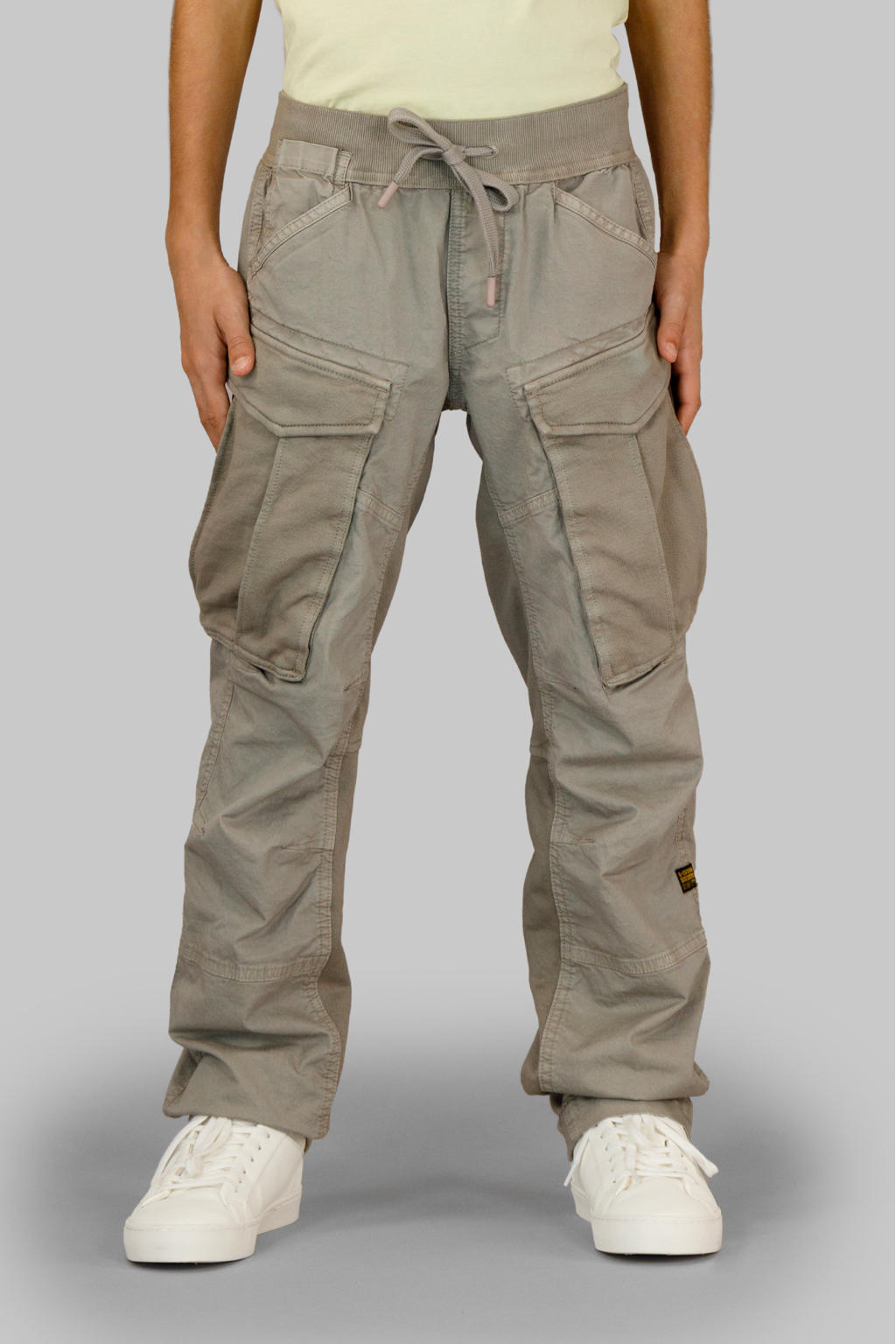 Grijsbruine jongens G-STAR tapered cargo broek bruin van katoen met regular waist, elastische tailleband met koord en effen