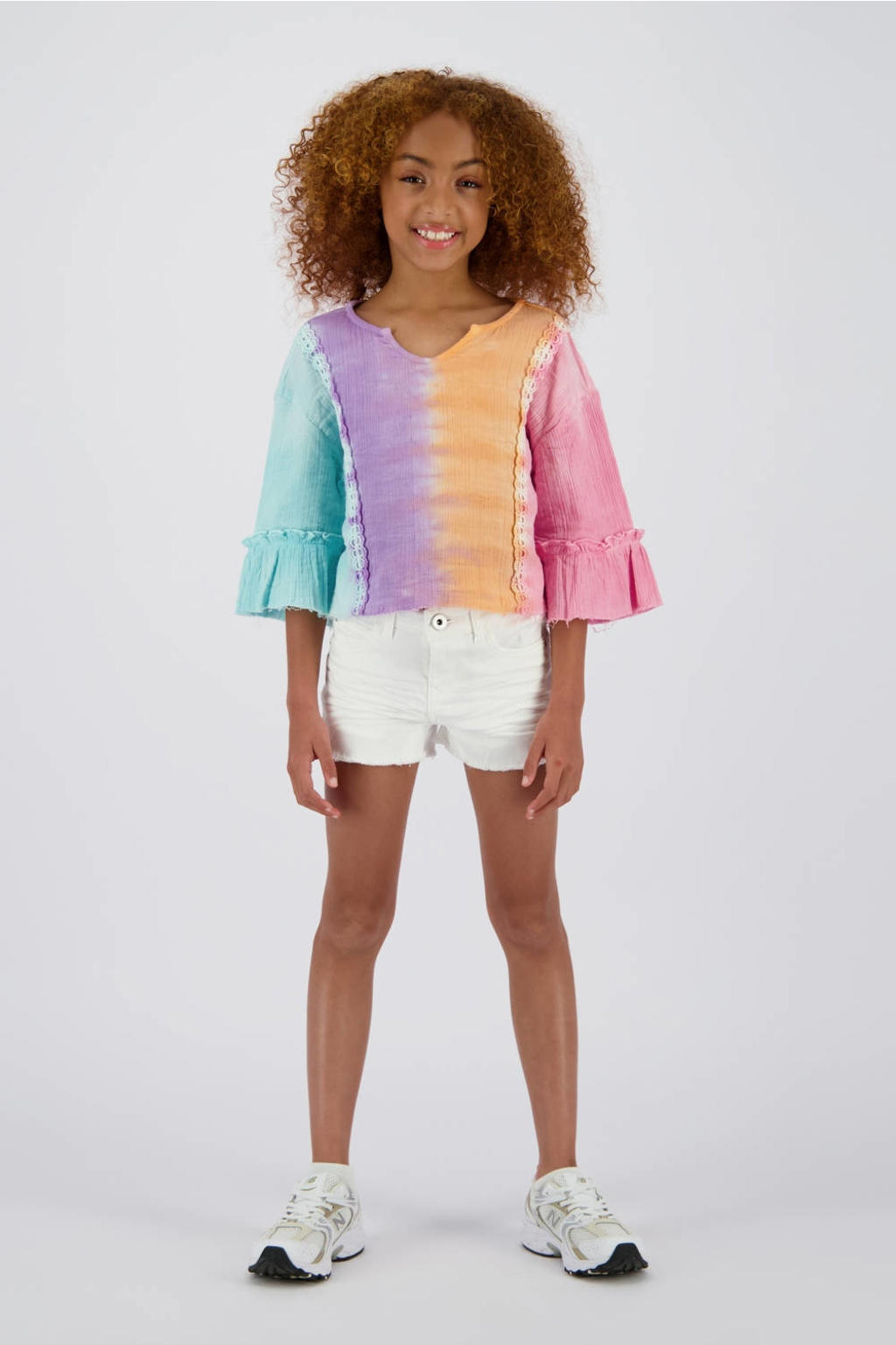 Witte meisjes Vingino regular short van stretchdenim met high waist, rits- en knoopsluiting en effen