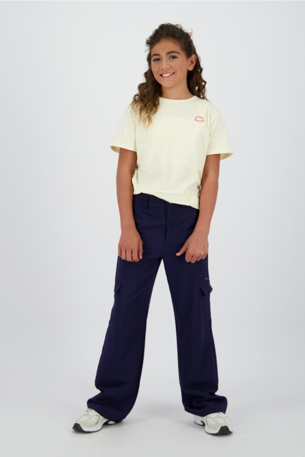 Donkerblauwe meisjes Raizzed relaxed cargobroek van polyester met regular waist, rits- en knoopsluiting en effen