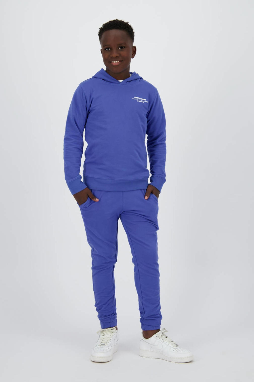 Blauwe jongens Raizzed hoodie van sweat materiaal met backprint, lange mouwen, capuchon en geribde boorden