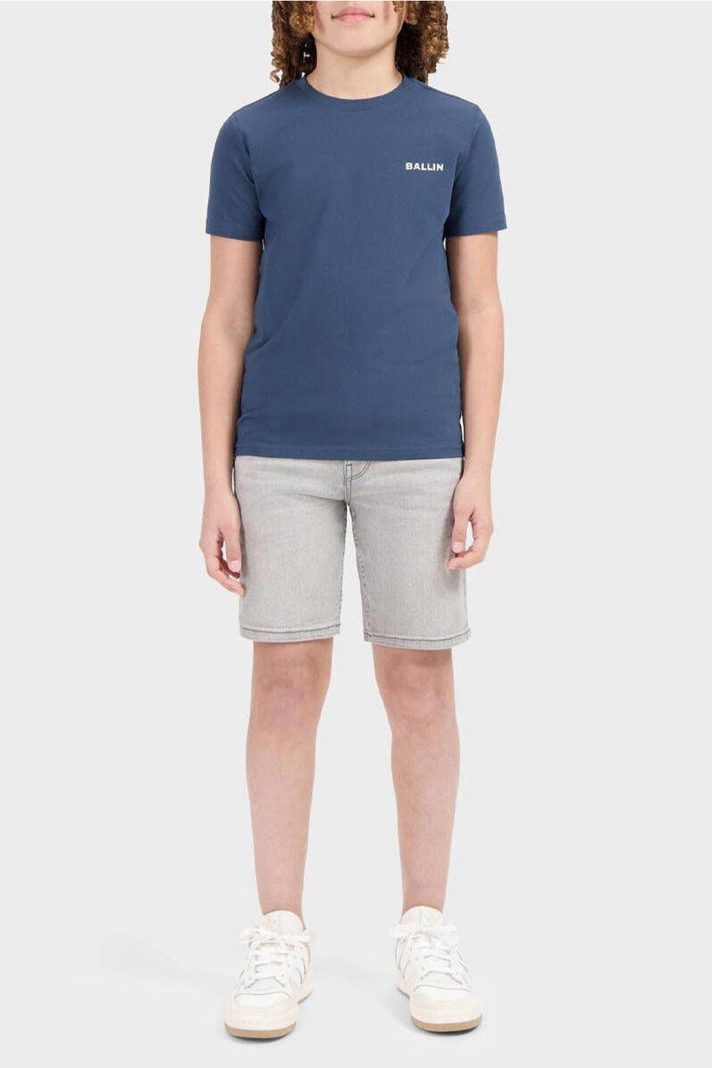 Donkerblauw en ecru jongens Ballin T-shirt van stretchkatoen met backprint, korte mouwen en ronde hals