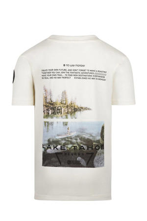 T-shirt wit