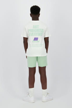 T-shirt wit