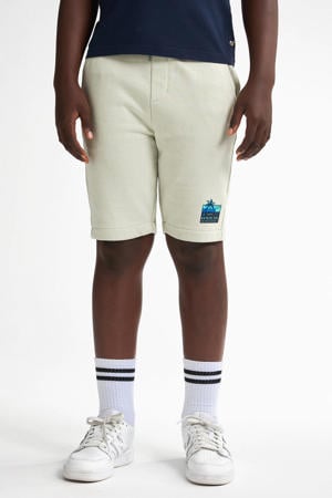 sweatshort lichtgroen