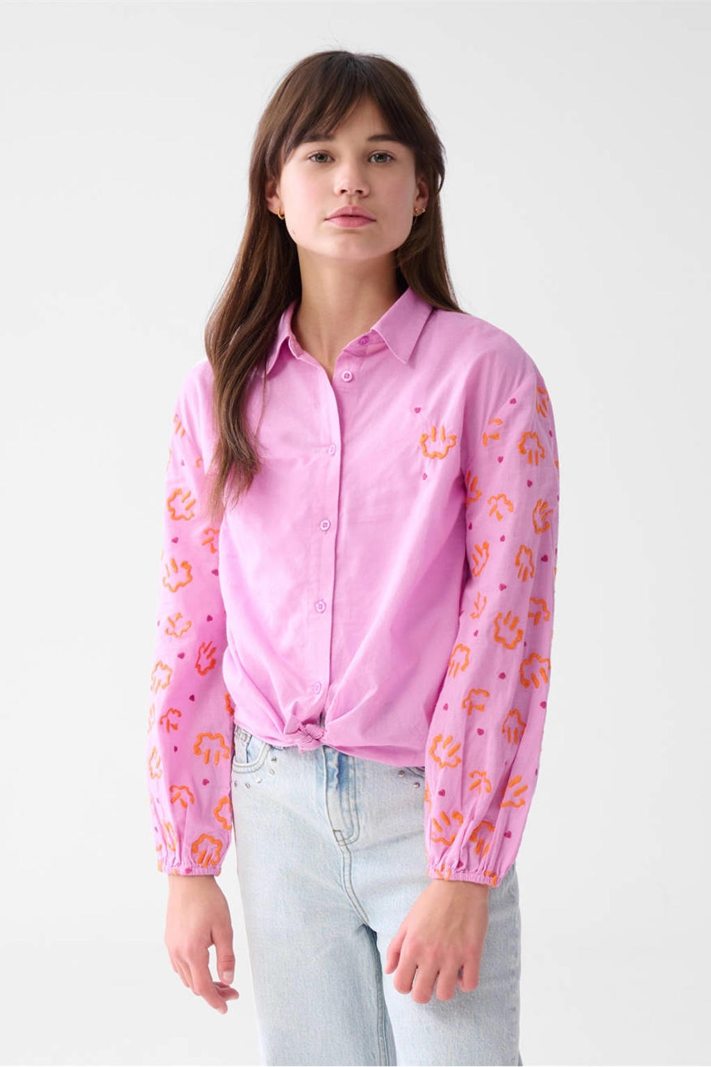 Roze en oranje meisjes Shoeby blouse van katoen met lange mouwen, klassieke kraag, knoopsluiting en borduursels