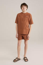 thumbnail: Roodbruine jongens WE Fashion T-shirt van stretchkatoen met korte mouwen, ronde hals en textuur