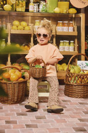 thumbnail: Zand en roze meisjes Z8 mini flared broek Carmine van stretchkatoen met elastische tailleband en panterprint