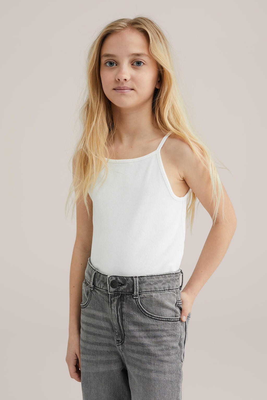 WE Fashion mouwloze top wit rib gebreid