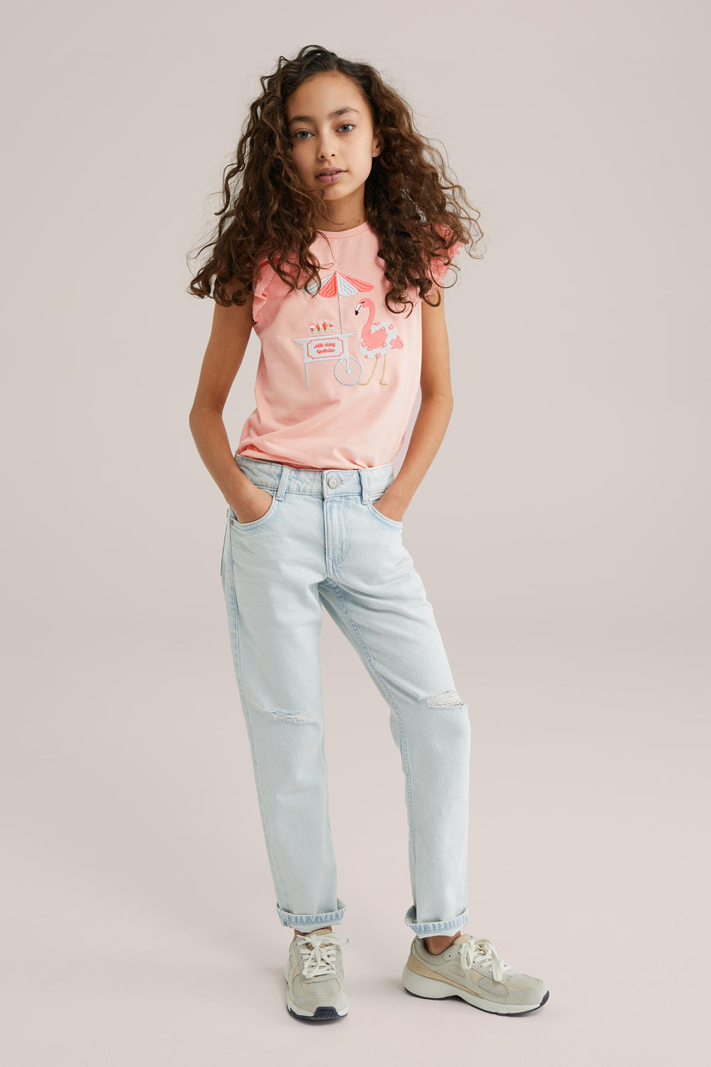 Lichtroze meisjes WE Fashion mouwloze top van stretchkatoen met ronde hals en borduursels