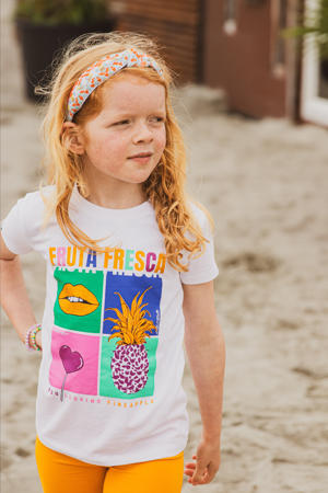 t-shirt wit