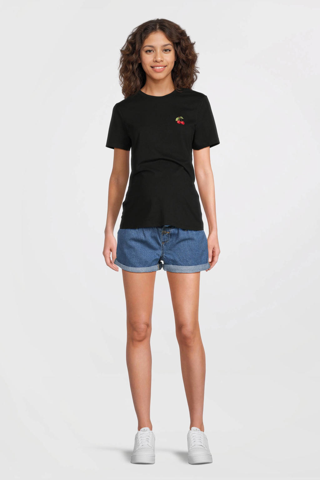 Blauwe dames ONLY MATERNITY regular waist zwangerschaps paperbag short van denim met knoopsluiting en effen