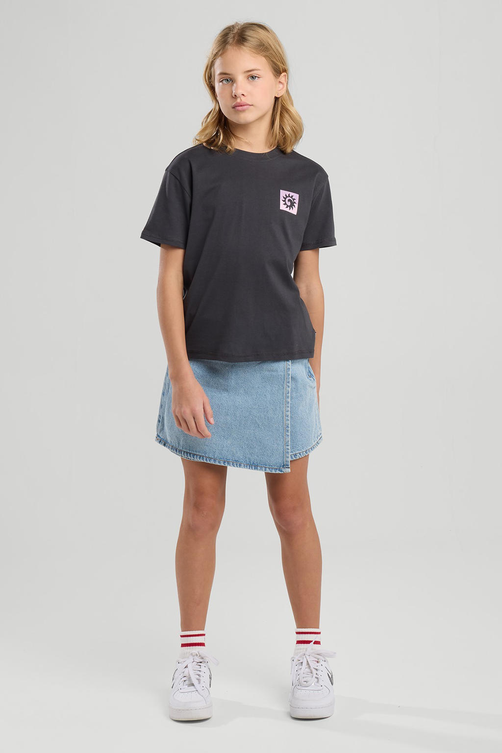 Antraciete meisjes America Today T-shirt van katoen met backprint, korte mouwen en ronde hals
