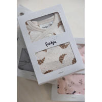 thumbnail: Feetje geschenkset boxpak + muts met all over print offwhite/bruin
