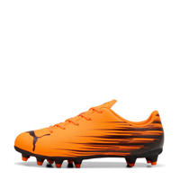thumbnail: Oranje en zwarte jongens en meisjes Puma Attacanto II junior voetbalschoenen van imitatieleer/voering: mesh/voetbed: eva