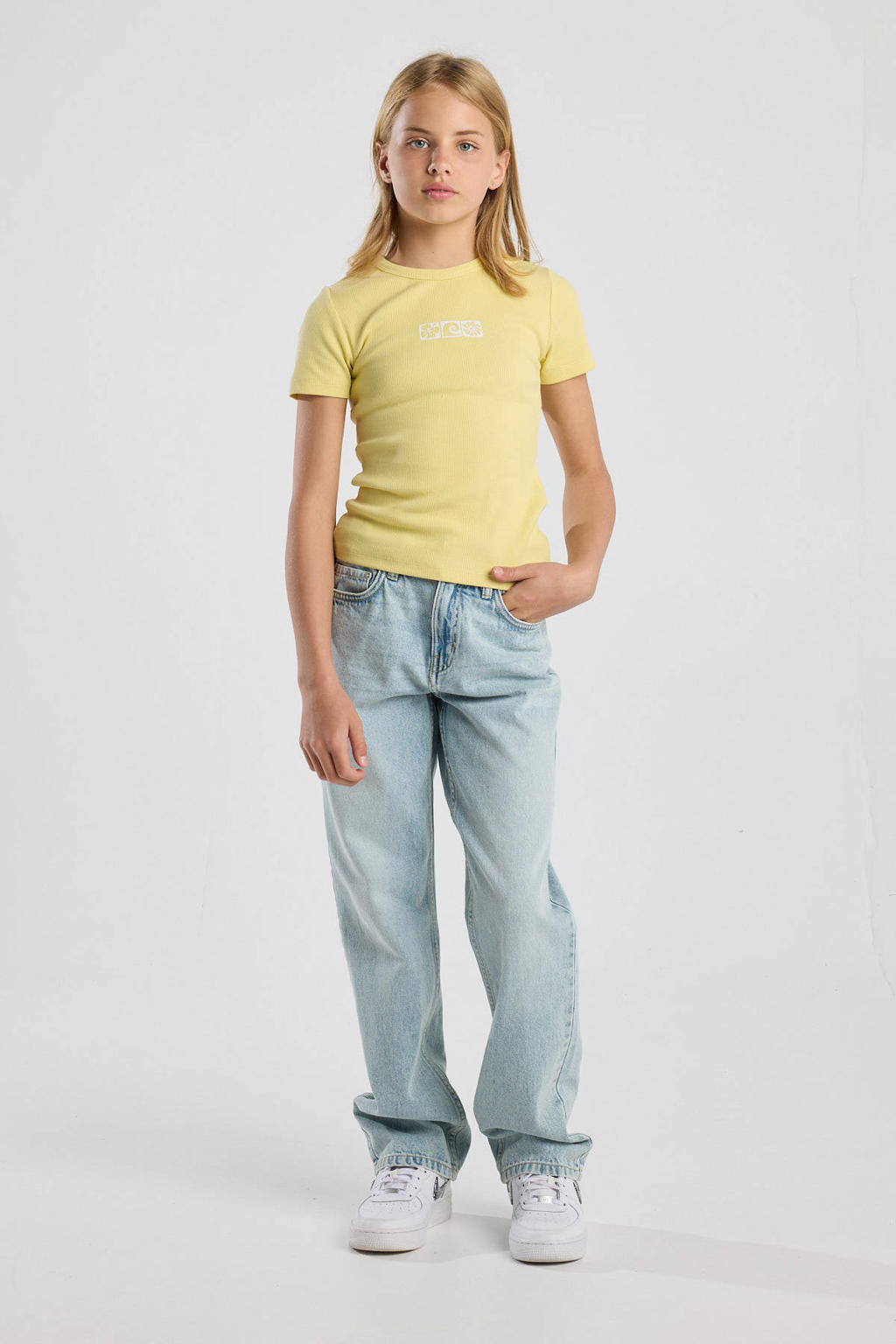 Lichtgele meisjes America Today T-shirt rib gebreid van stretchkatoen met korte mouwen en ronde hals