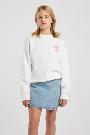 sweater wit