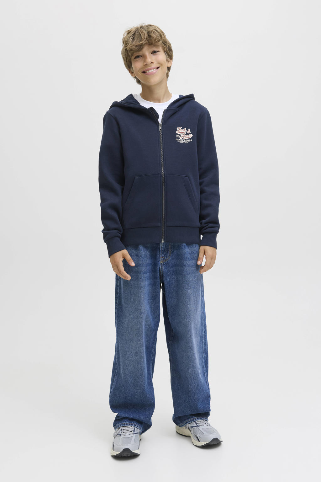 Donkerblauwe jongens JACK & JONES JUNIOR sweatvest met logo dessin, lange mouwen, capuchon, ritssluiting en geribde boorden