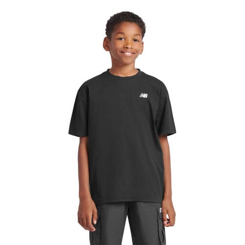 New Balance T-shirt Small Logo zwart Jongens/Meisjes Katoen Ronde hals - maat 122-128 afbeelding