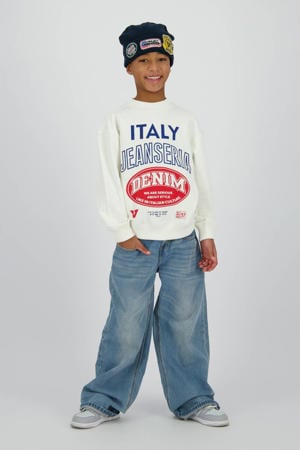 sweater wit