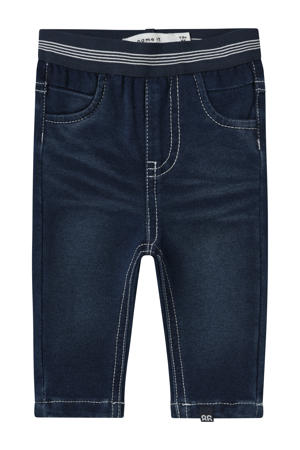 slim fit jeans