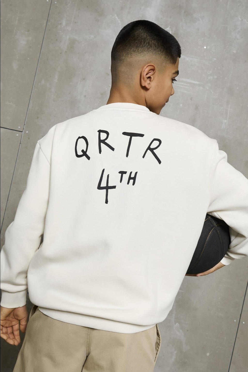Witte jongens ONLY & SONS JUNIOR sweater met backprint, lange mouwen, ronde hals en geribde boorden