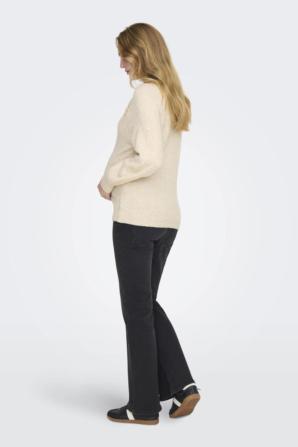 Beige dames ONLY MATERNITY zwangerschaps trui fijn gebreid van acryl met effen, lange mouwen, ronde hals en knoopsluiting