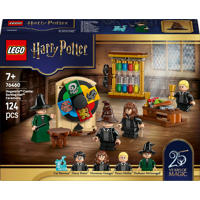 thumbnail: LEGO Harry Potter Kasteel Zweinstein: Sorteerhoedceremonie Set 76460