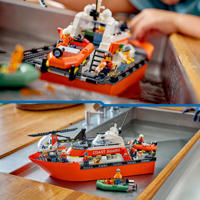 thumbnail: LEGO City Kustwacht reddingsboot met helikopter 60504