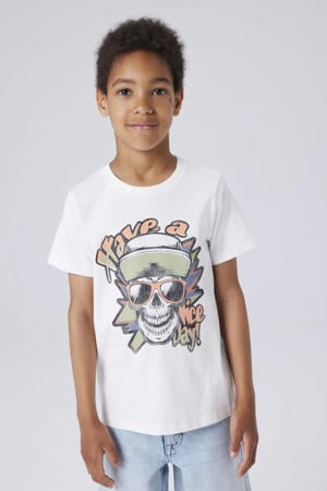 T-shirt wit