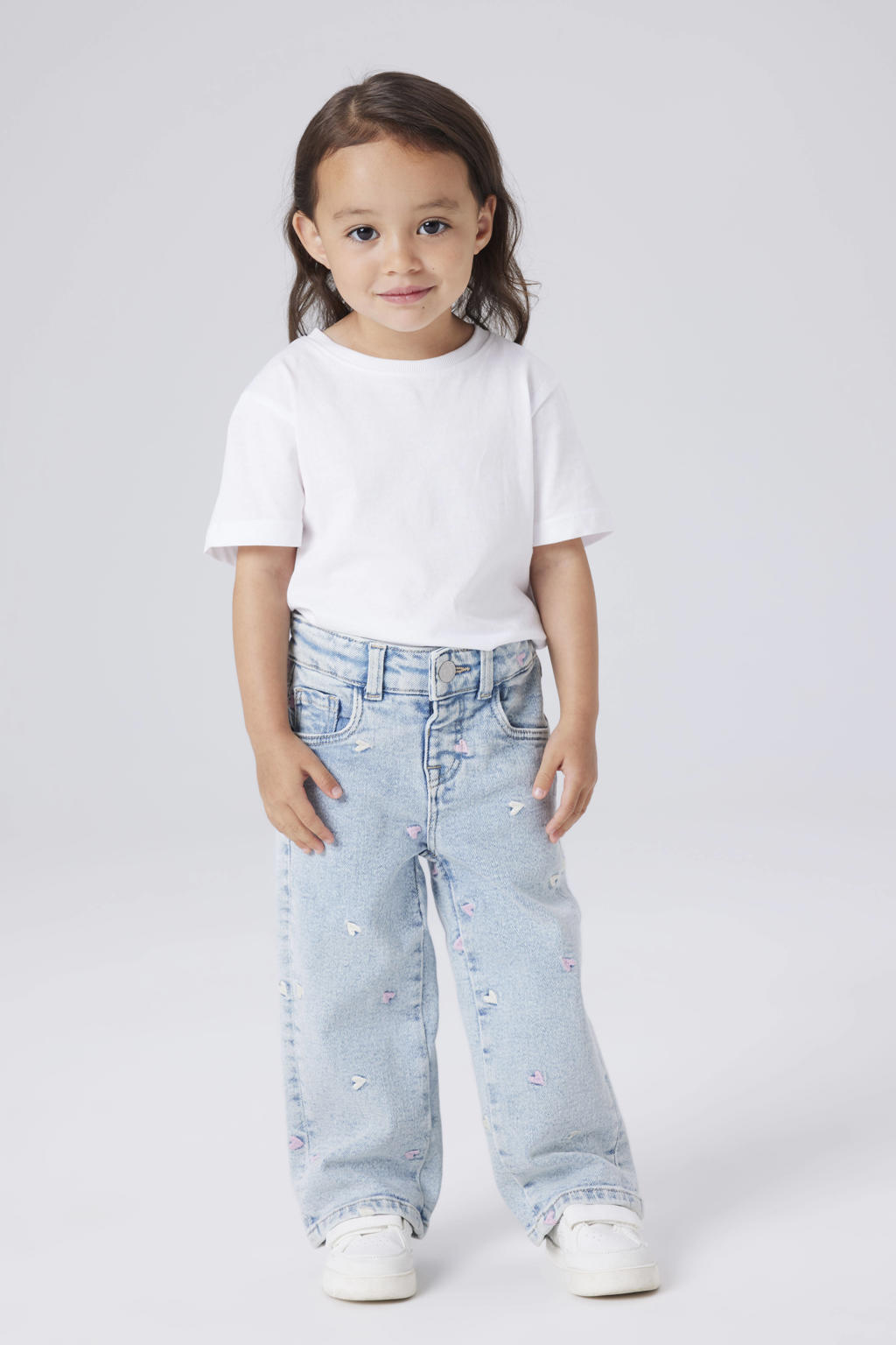 Light blue denim meisjes NAME IT MINI wide leg jeans van stretchdenim met rits- en drukknoopsluiting en hartjesprint