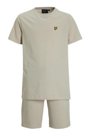 t-shirt + korte broek beige