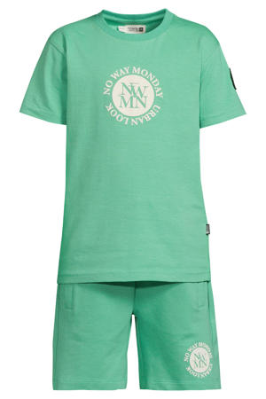 T-shirt + sweatshort groen